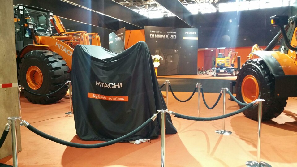 NOE NYTT: Slik ser det ut på standen til Hitachi dagen før Intermat åpnes.