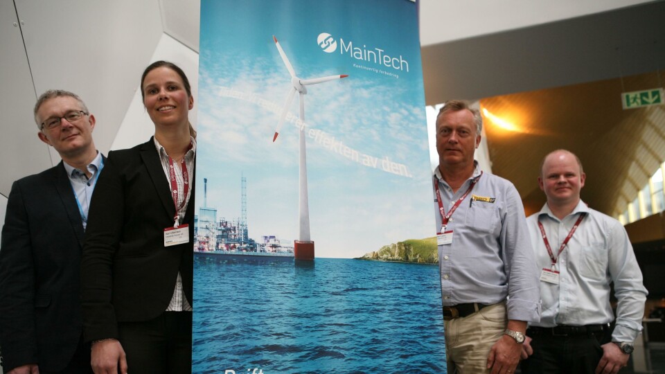 Samhandler om fremtidens bergindustri. Fra venstre: Bård Olav Sugustad, Main Tech, Kari Berntsen, Veidekke, Per Olav Listou og Ole Petter Holsene, begge fra Pon Equipment.