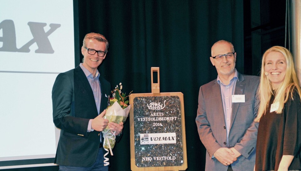 Volmax ble nylig kåret til Årets Vestfoldbedrift. Her fra utdelingen av prisen på Kulturhuset Bølgen.Fra Venstre Grant Larsen - adm. direktør Volmax, Rune Høiseth – ordfører i Larvik Kommune og Marit Sagen Gokstad – daglig leder i Sandefjord Næringsforening. Fotograf: Tor Martin Aabol
