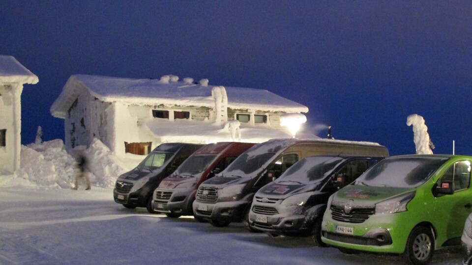 Bilene i Arctic Van test 2015, f.v. Opel Movano, Fiat Ducato, Ford Transit 350, Ford Transit Custom og Renault Trafic.
