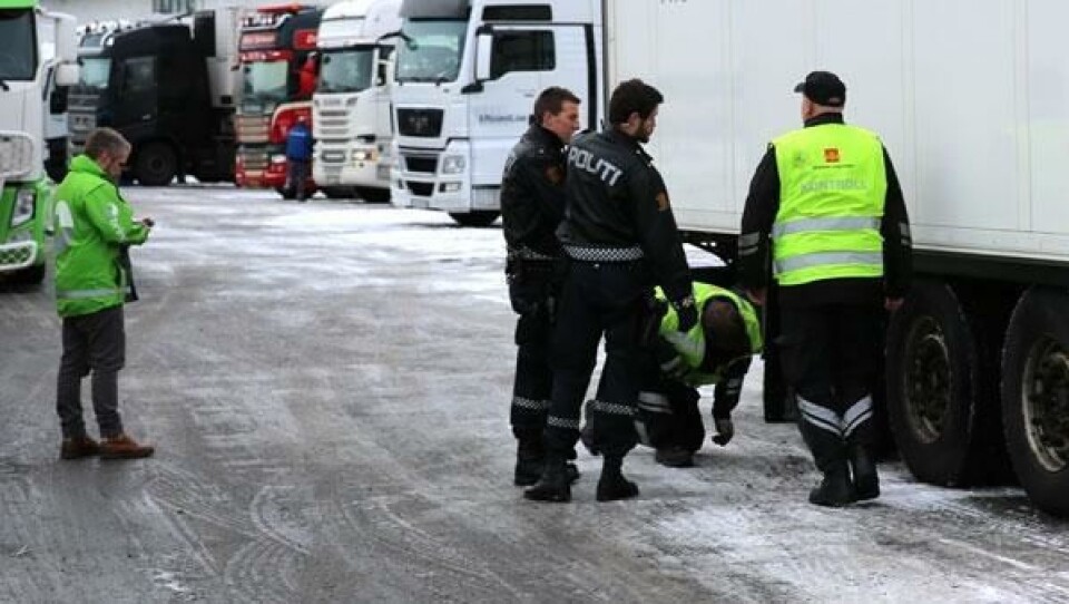 Politiet holdt tilbake flere vogntog