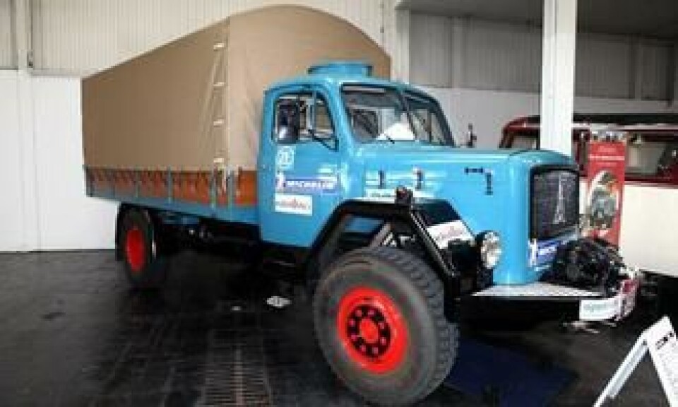 Magirus-Deutz Mercur 120 AL kjøpt i 1963. Egenvekt 6015 kg. Tillatt totalvekt 7419 kg. Topphastighet 75 km/t.