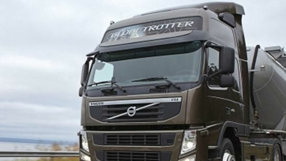 Med ny app kan man søke på brukte Volvo lastebiler fra mobiltelefonen.