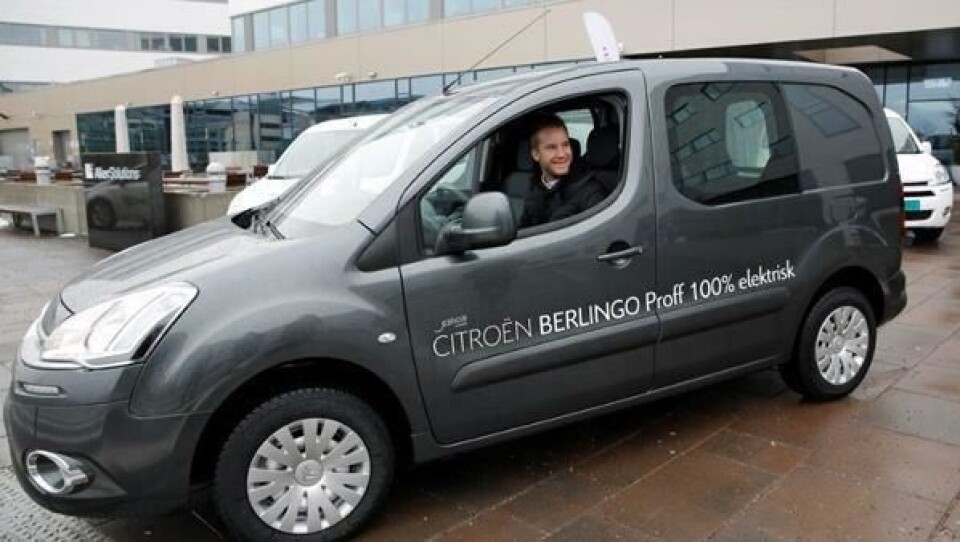 'Den er jo komfortabel', sa Mats Østberg til AT.no etter at vi fikk sitte på med han på en kort prøvetur i den nye CITROËN BERLINGO ELECTRIC.