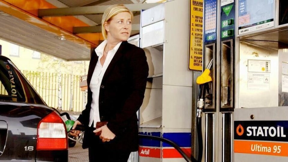 Stadig flere føler seg lurt og protesterer sterkt på Siv Jensens og Frps avgiftsøkning på farget diesel.