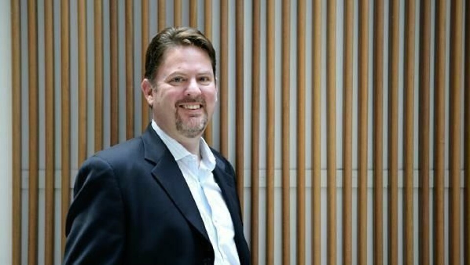 Pat Olney slutter i Volvo CE.