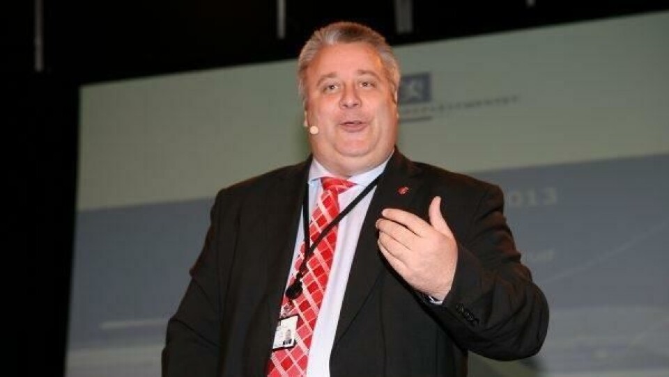 Bård Hoksrud får refs for dobling av antallet bomstasjoner i Østfold.