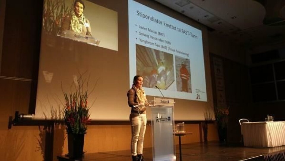 Solveig Vassenden på talerstolen på Fjellsprengningsdagen 2013.