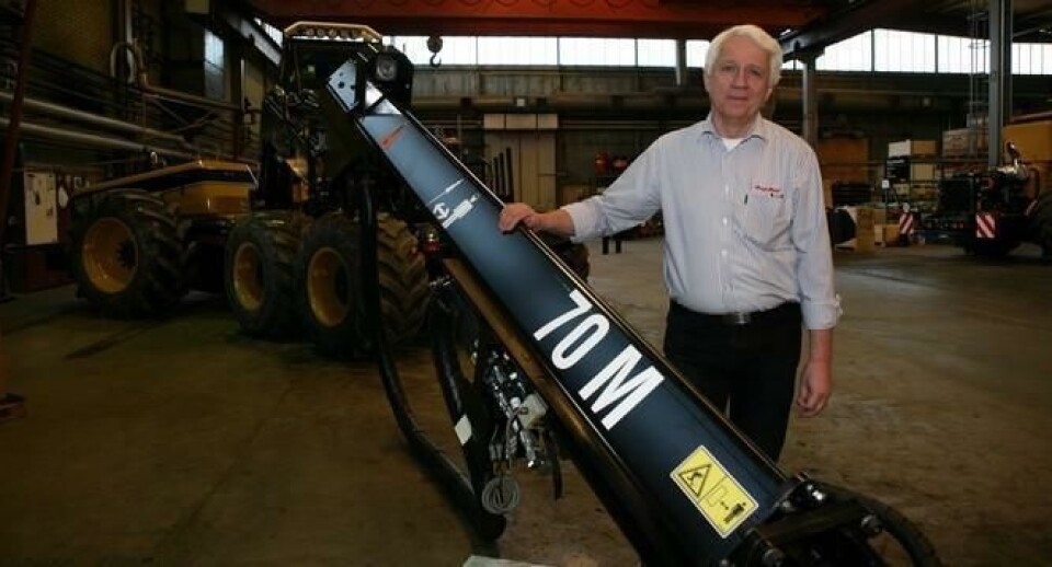 :- Eco Log kan bli ”hur stora som helst”, sier Stig Linderholm, her ved hogstmaskinen 560D (18,6 tonn).