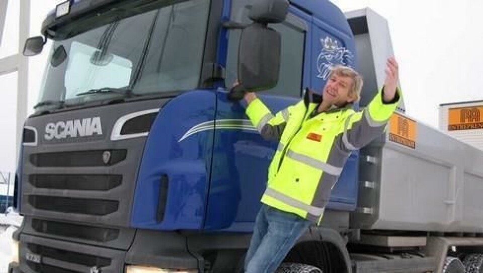 Raymond Harring har fått et nytt og harmonisk liv med sin nye Scania R 730 tippbil.