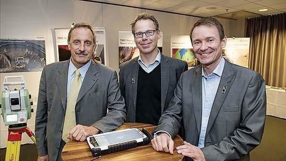 Felix Amberg (til venstre), Håkon Bratlien og Marius Hauki under den offisielle åpningen av Ambergs kontor i Norge.