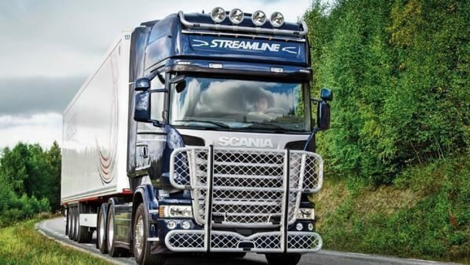 Trux AB er markedsledende i Europa innenfor frontmontert sikkerhetsutstyr for tunge lastebiler.