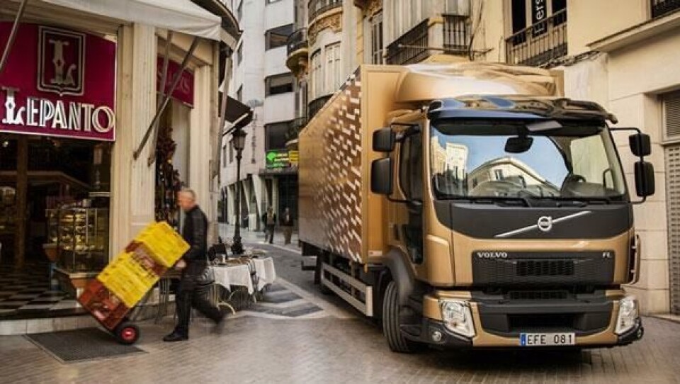 Nye Volvo FL kan leveres i en særlig vektgunstig 12-tonnsutførelse.