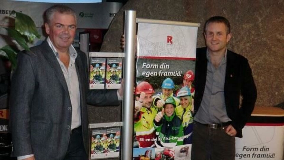 : Jone Ølberg, Rental Manager Norge fra Pon Rental Norway og konsernsjef i Risa, Bjørn Risa, er begge godt fornøyd med den nye avtalen.