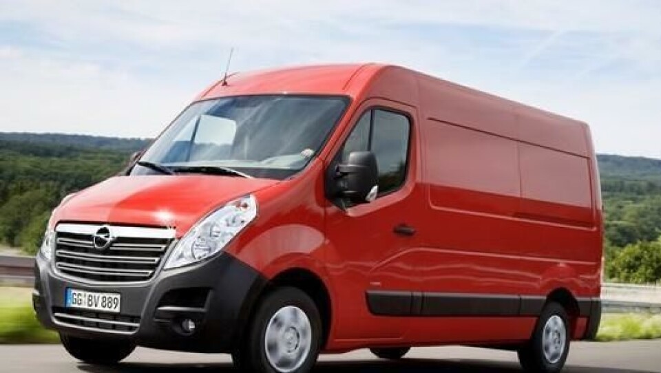 Det er stort sett bare noen små detaljer i panser, støtfanger og grill som skiller Renault Master fra Opel Movano.