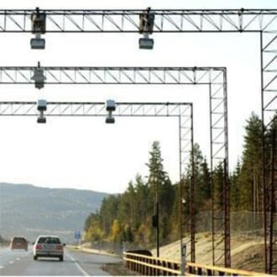 Trafikantene vil få merke at en stor andel av kostnadene for ny E6 langs Mjøsa skal finansieres med bompenger.