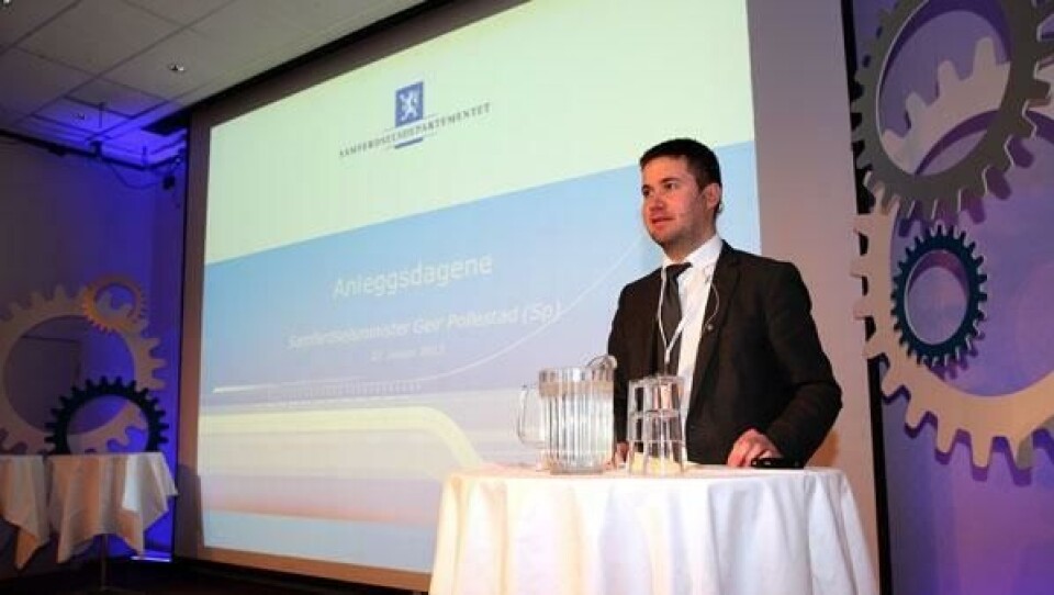 Statssekretær Geir Pollestad i Samferdelsdepartementet på talerstolen første dag av Anleggsdagene 2013.