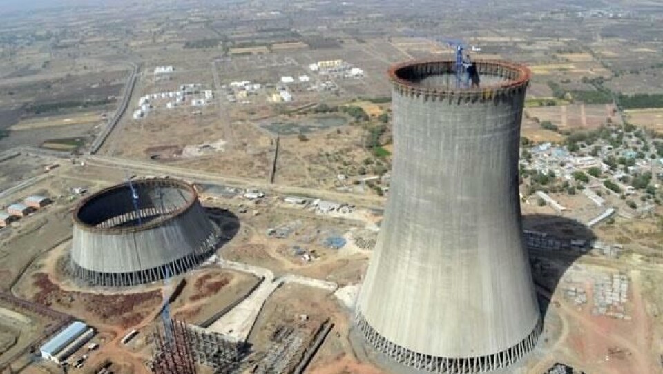 Det er luftige arbeidsforhold oppe i kranen.