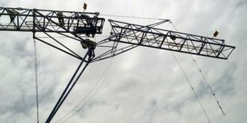 For å demontere kranene måtte Linden Comansa bruke et helt nytt system.