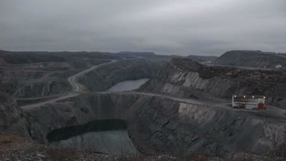 Gruvevirksomheten i Sydvaranger er gjenåpnet og det tas ut store mengder stein og mineraler.