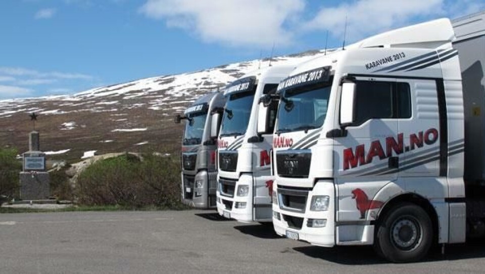 Noen av MANs karavanebiler ved polarsirkelen på Saltfjellet.