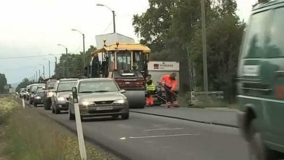 Asfaltarbeidere opplever ofte farlige situasjoner på grunn av hensynsløse bilister.
