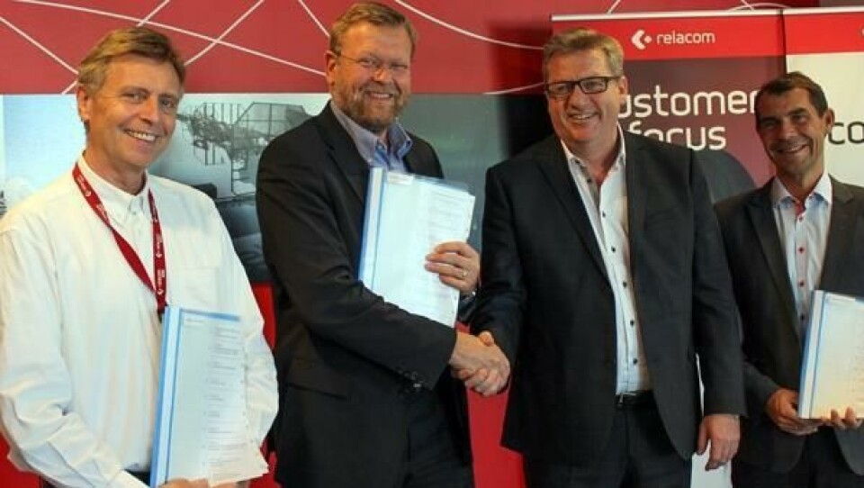 Fra venstre Jan Petter Eliassen, CPO i Relacom, Lars-Erik Årøy adm. dir. i Toyota Norge, Øystein Knudsen, adm. dir. i Relacom og Per Magne Hansen, salgs- og markedsdirektør i Toyota Finans.