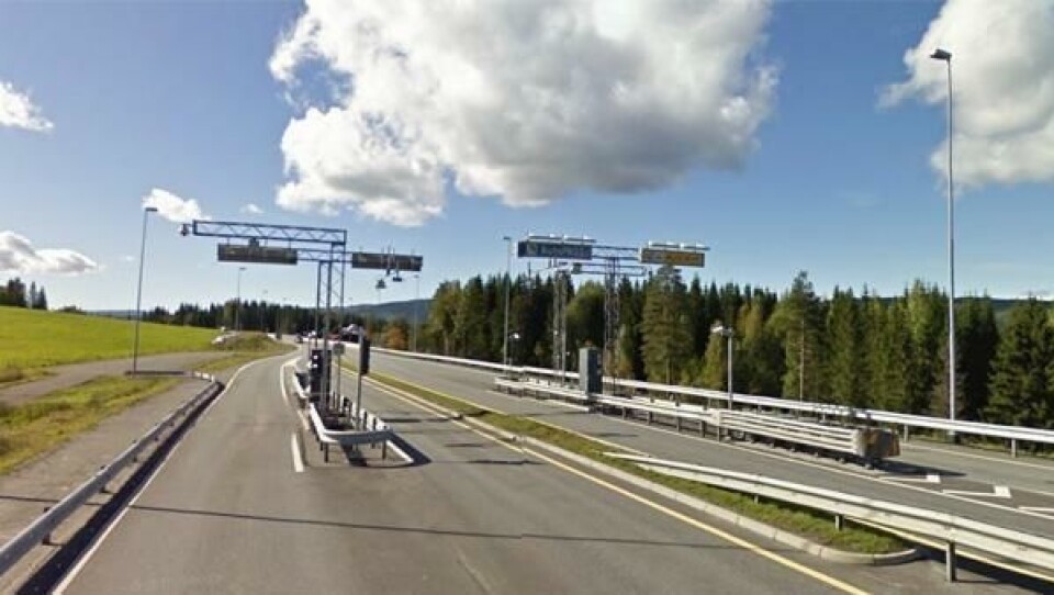 Denne bomstasjonen å rv 4 sør for Gjøvik er blant de som nå forsvinner.