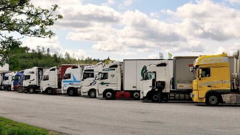 Lastebilparkering med vakt i Sverige