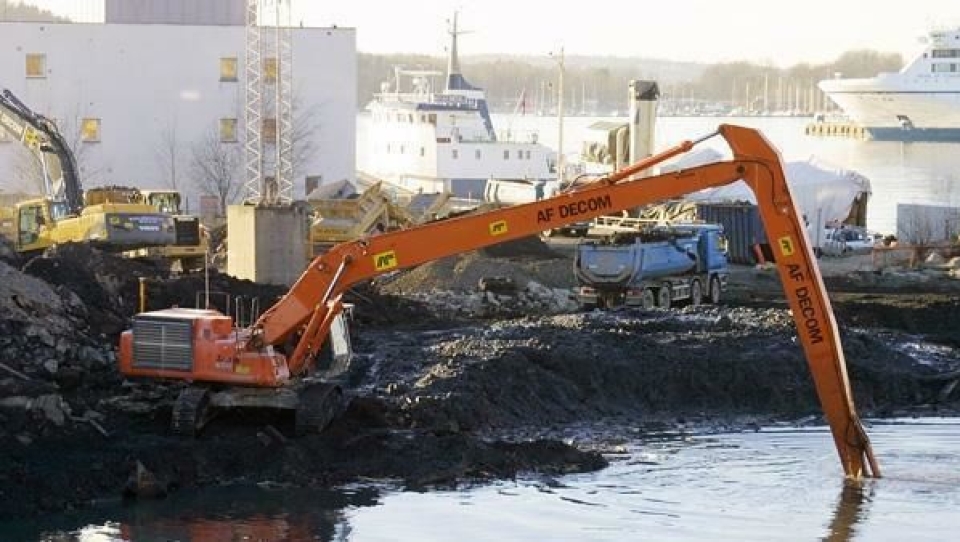 Langgraver i «grumset» farvann