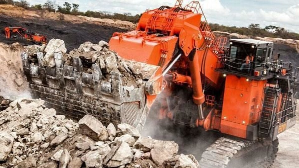 To slike Hitachi EX8000-6 er satt i arbeid i kullgruven ved Moatize i Mosambik. Det er 954 millioner tonn kullreserver i dagbruddet.