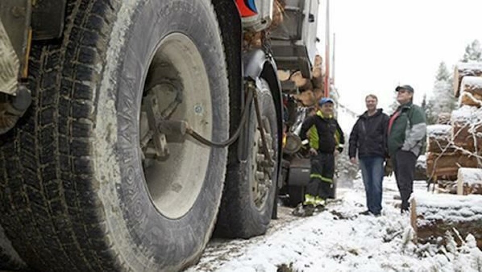 Central Tire Inflation-systemet på tømmerbil.