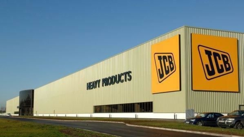 JCB åpner logistikkhub i Midlands som blant annet vil betjene konsernets 11 fabrikker i UK.