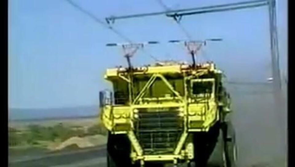 Hør turboene gå i fistel med ekstra strøm på tipptrucken