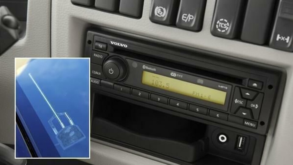 Radioen i dagens lastebiler er så godt som uten unntak analoge FM-radioer. Men med små grep kan man ta inn DAB-sendinger.
