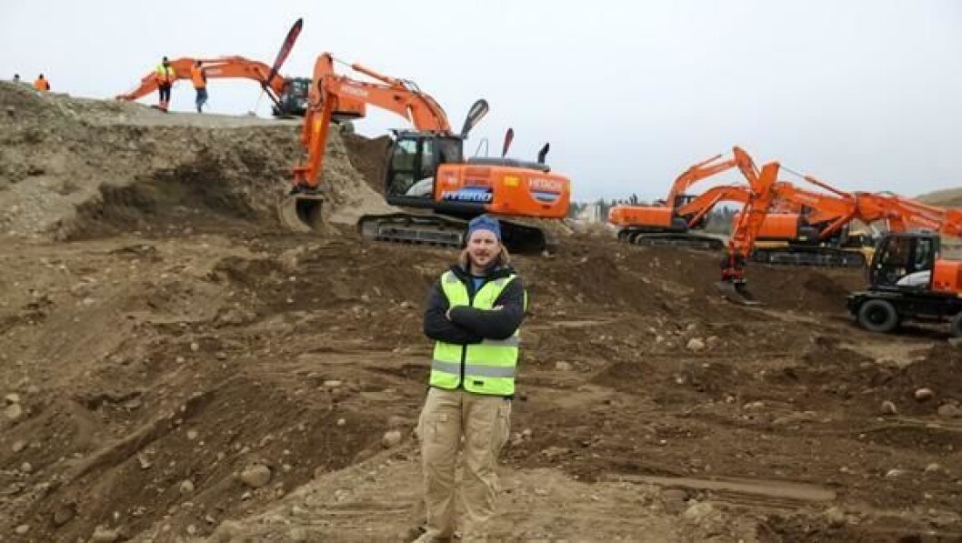 Sjur Wethal i Nasta AS har med seg 18 maskiner til Test & Drive 2014, blant annet en splitter ny hybrid gravemaskin. Sjur Wethal i Nasta AS har med seg 18 maskiner til Test & Drive 2014, blant annet en splitter ny hybrid gravemaskin.