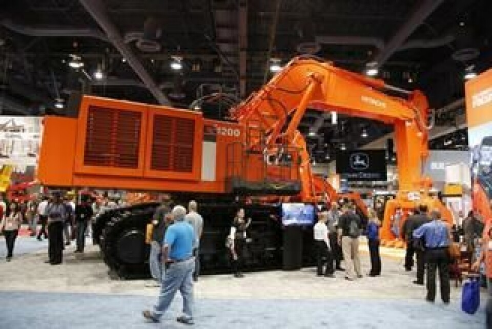 Hitachis største maskin på Conexpo er en EX1200.