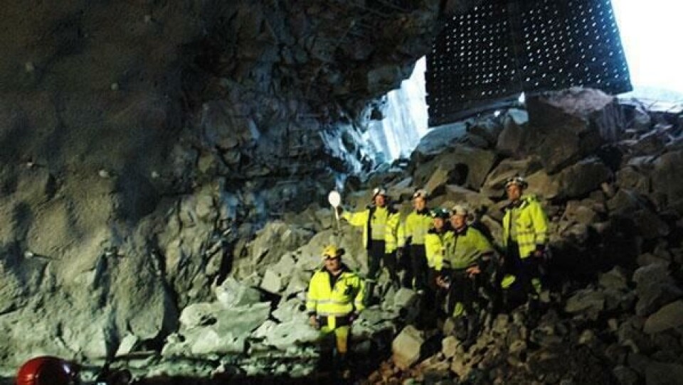 Implenias dyktige tunnelgjeng tar seg en velfortjent feiring.