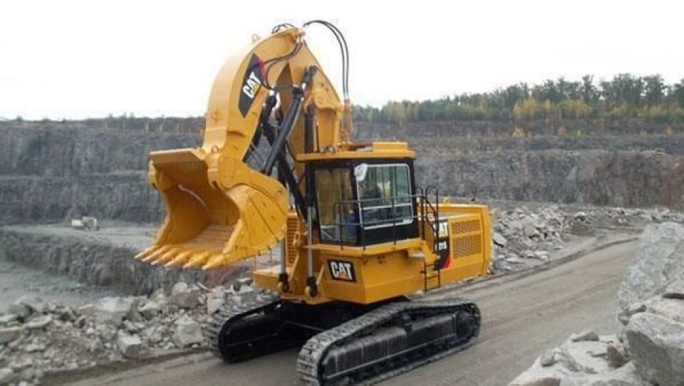 Oster Brudd AS har kjøpt den første forgraveren Cat 6015FS (115 tonn).