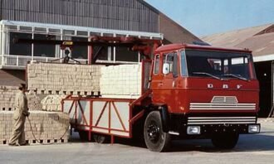 DAF var tidlig ute med komfortabel og tippbar hytte. Sistnevnte kom i 1970 som hos denne DAF FAT2000.