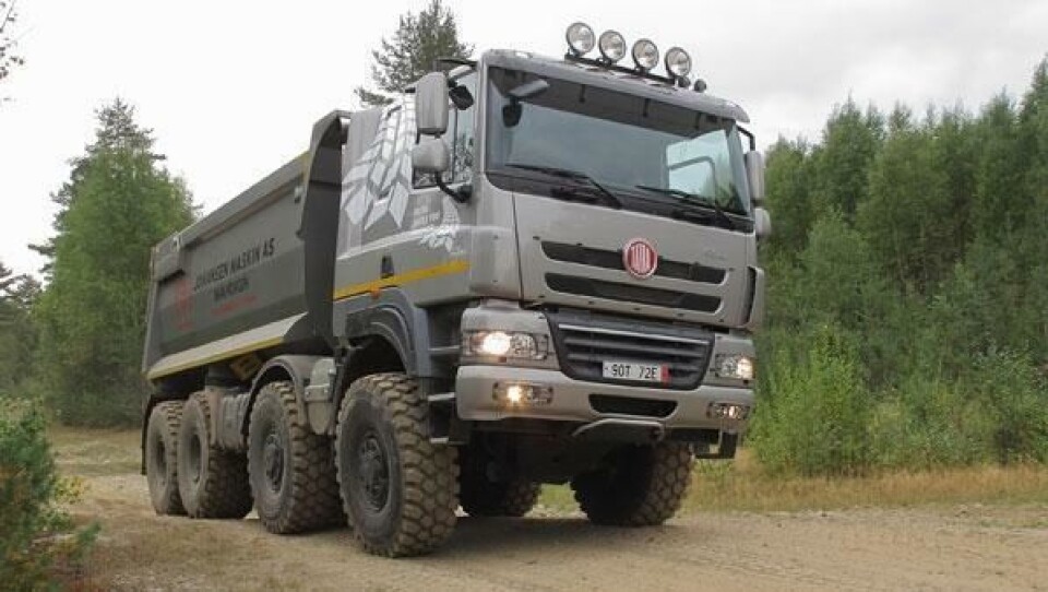 DAF Trucks leverer førerhus og motorer til Tatra Phoenix-serien.