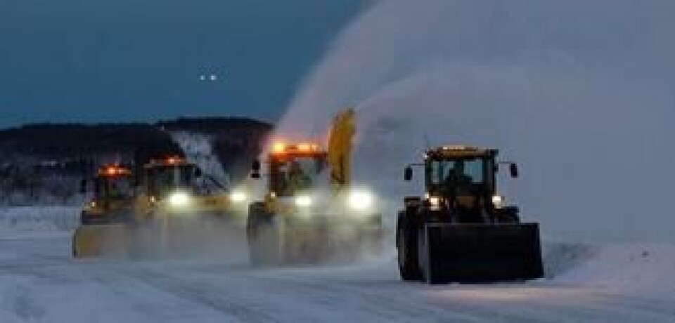 Forsvaret var den største kunden til Volvo Maskin i 2012. Her fra Bardufoss flystasjon.
