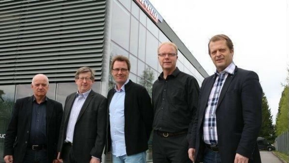 Arbeidsgruppen bak den nye etterutdanningen på Jessheim har bestått av (F.v.) Steinar Kristensen, daglig leder i Innovasjon Gardermoen, Håkon Rønnevig, Fagskolen Innlandet, Charles F. Galaasen, daglig leder i Opplæringskontoret for service og samferdsel, Knut Ole Rosted, Akershus fylkeskommune og Helge Sundby, Proffice Norge. Einar Spurkeland, Schenker, var ikke tilstede.