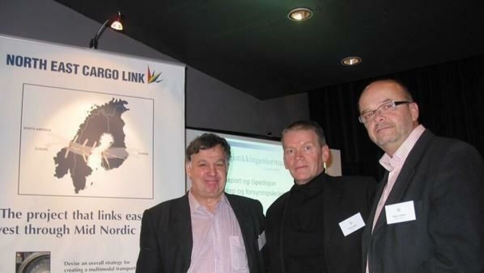 Knut Selboe (midten) var lenge i styringsgruppen for transportkorridoren North East Cargo Link (NECL). Her sammen med Christer Troselius (t.v.) og Bjørn Amnov.