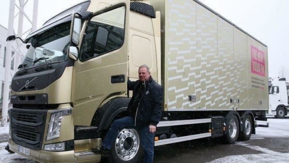 Tommy Rusholt røper at hytteskallet nærmest er identisk med gamle Volvo FM.
