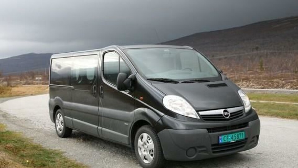 Lang Vivaro med stor akselavstand har i tillegg til lastekapasiteten meget gode kjøreegenskaper både inne i byen og utenor.