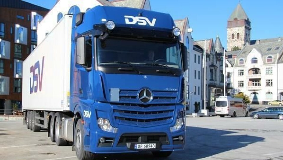 Bertel O. Steen AS er nå inne i en leveranse på drøyt 50 Mercedes-Benz Actros trekkvogner til DSV Road AS.