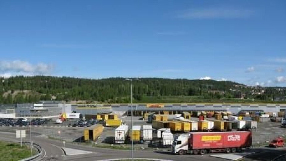 DHL Express avvikler lastebiltransport til fordel for fly.
