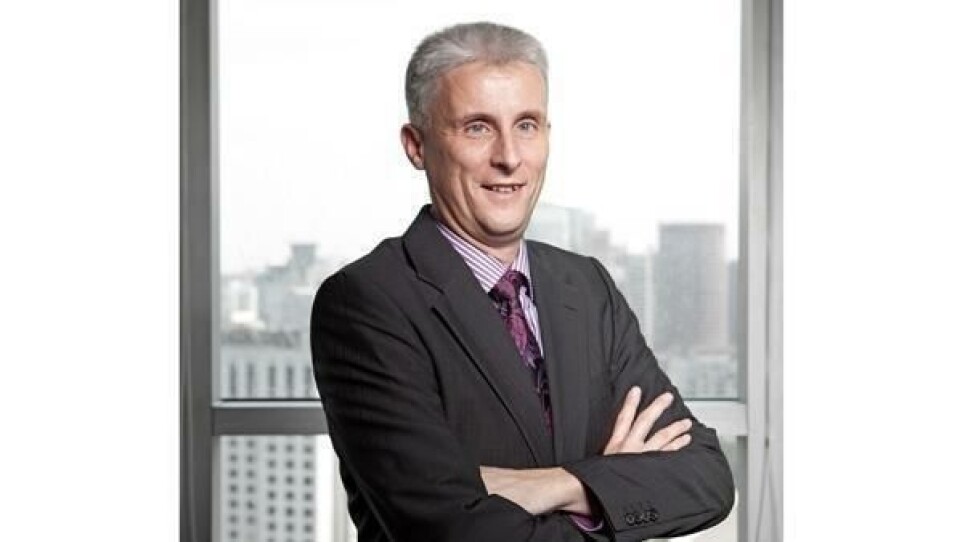 Dr. Andreas Esser varsler nye investeringer for Continental i buss- og anleggsdekk.