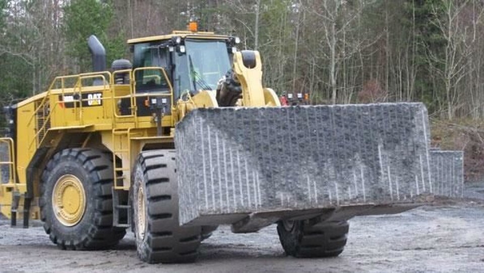 Pon Equipment var først ute i Europa med nye Cat 988K blokkhandler som ble levert hos Lundhs AS.